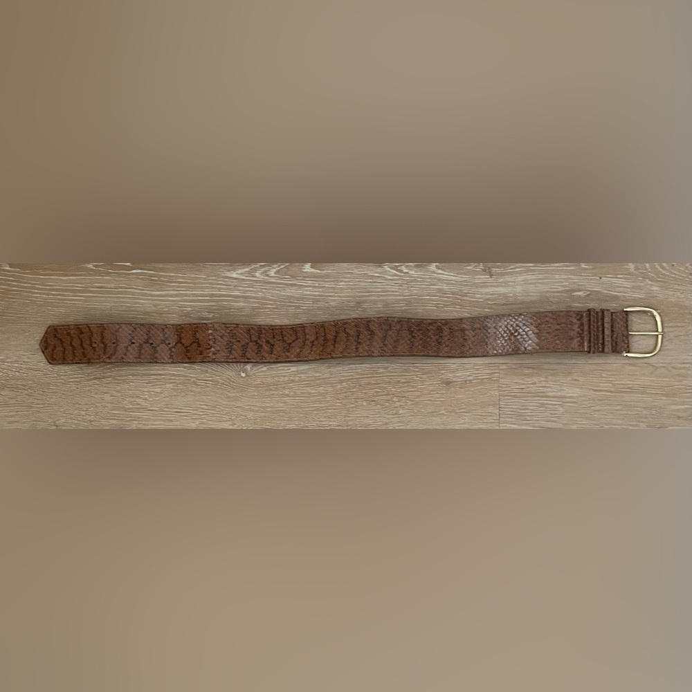 Vintage wide brown 100% genuine snakeskin  western style belt gold buckle; 31”